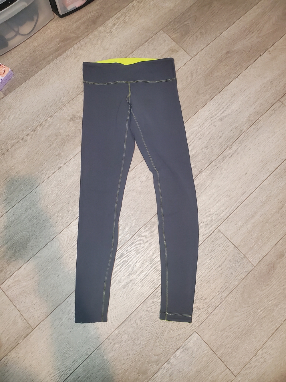 Lululemon Reversable Leggings Size 6